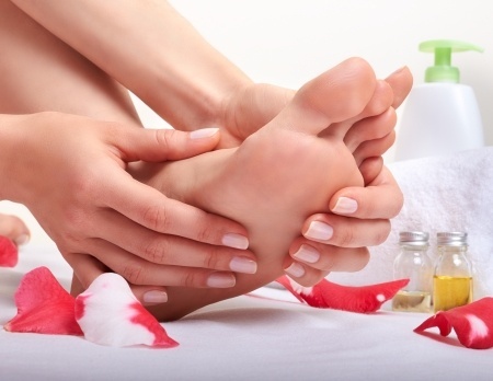 90MN PACK MADININA (Peeling des pieds suivi d'un Massage Ayurvédique) 