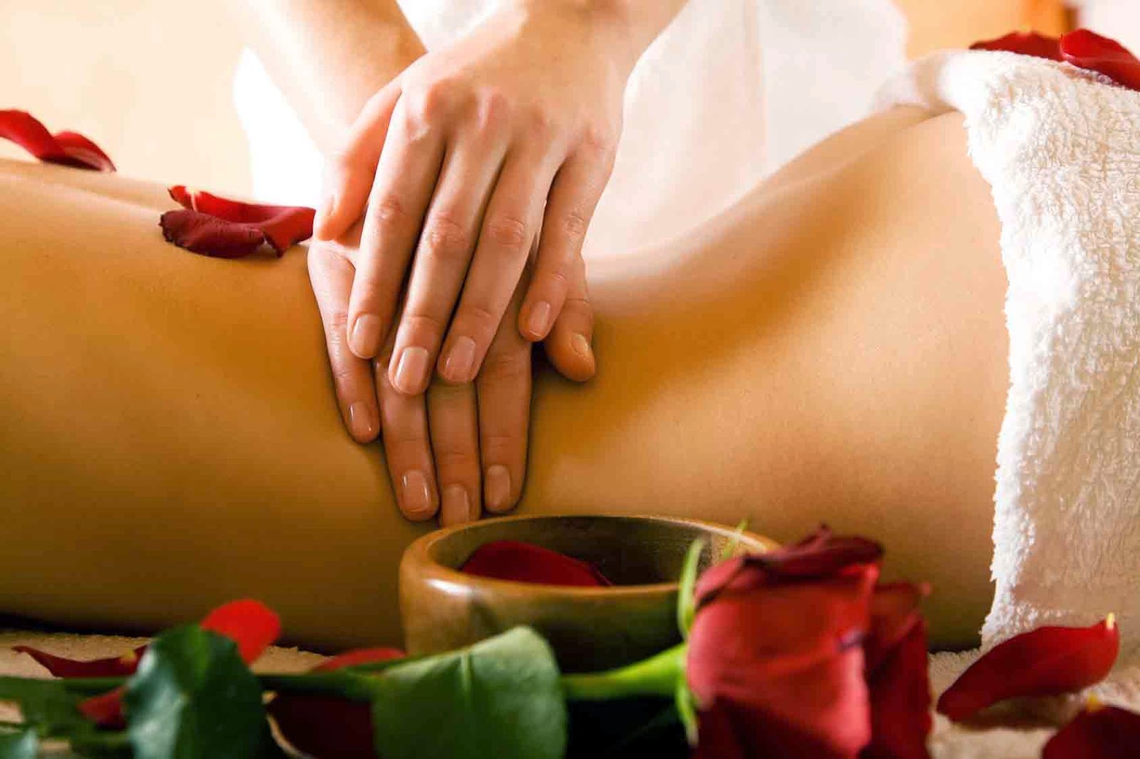 40 MN MASSAGE  SUR MESURE ( 1 à 2 ZONES AU CHOIX )