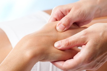 massage-mains-0a6890-01x